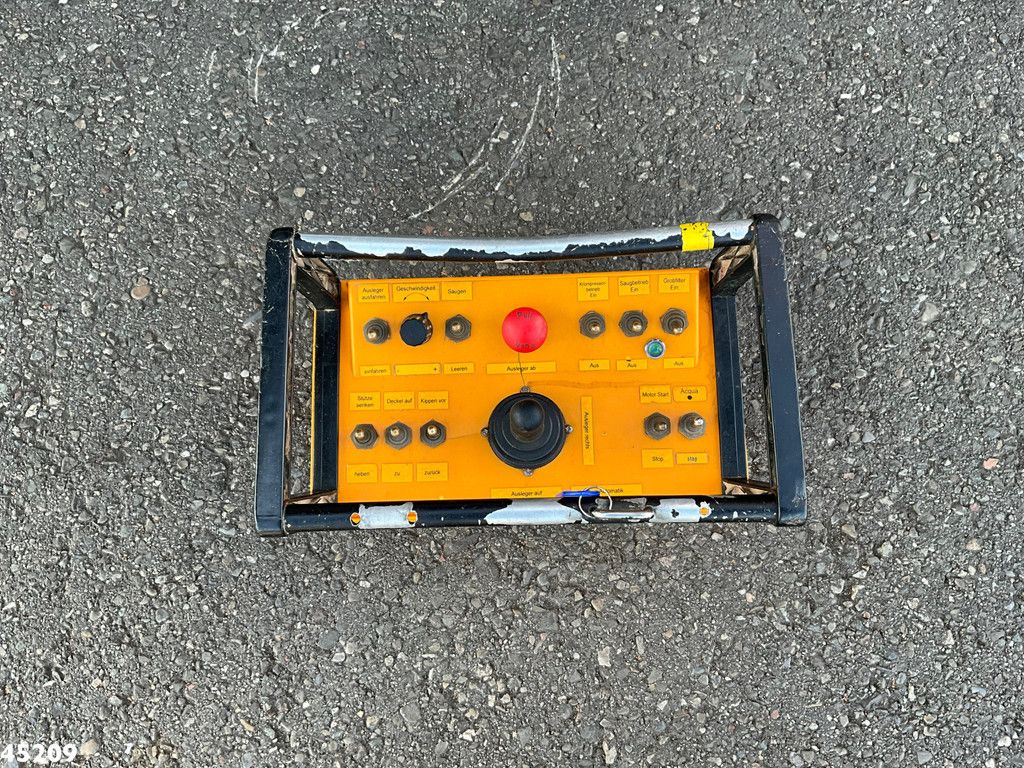 Mercedes-Benz Actros 3336 6x4 RSP Saugbagger 7m³