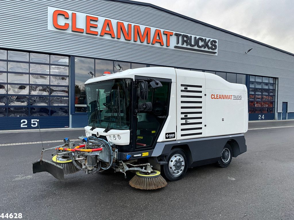 Ravo 540 Euro 6 with 3-rd brush