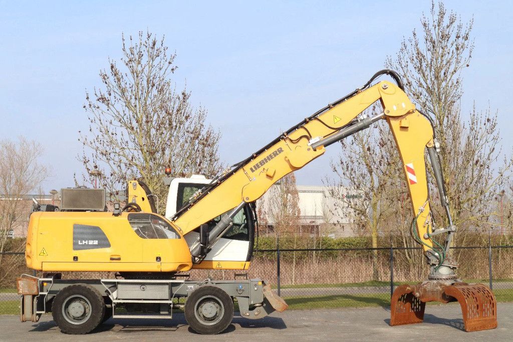 Liebherr LH 22 M | SORTING GRAB | BLADE