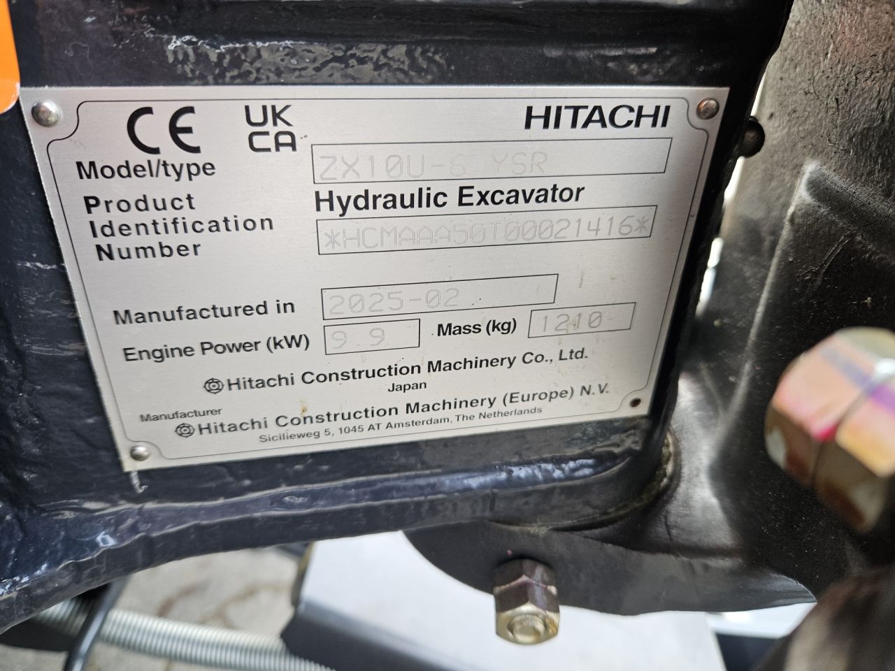 Hitachi ZX10U-6