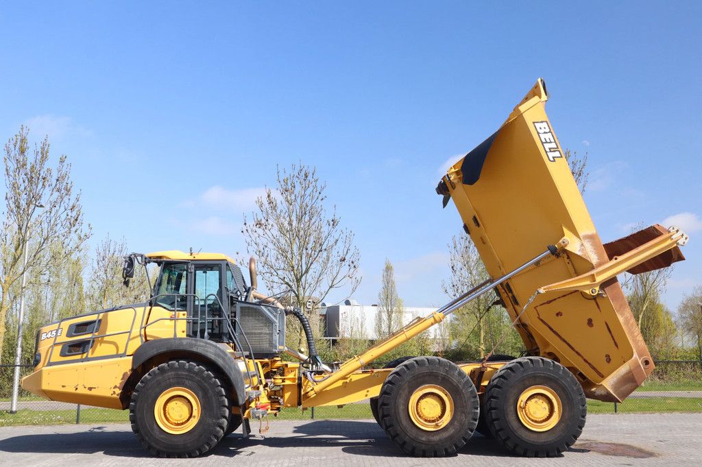 Bell B45E | B 45 E | TAILGATE | GOOD TIRES