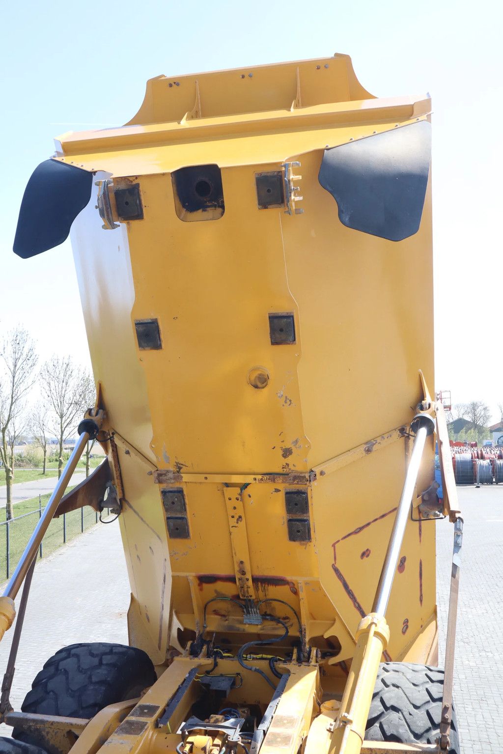 Bell B45E | B 45 E | TAILGATE | GOOD TIRES