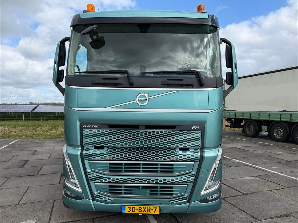 Volvo FH Electric 600KW 197.365KM - Top condition