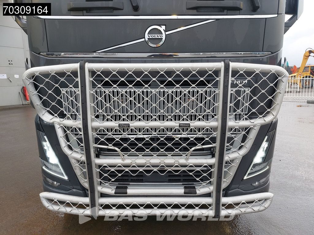 Volvo FH FH16 750 10X4 Full Air suspension 10x4 chassis Lift+steering Axle VEB+ Euro 6