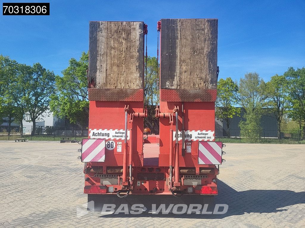 Goldhofer STZ-L5-52/80 4x Steering Axle 1x Lift axle Ramps