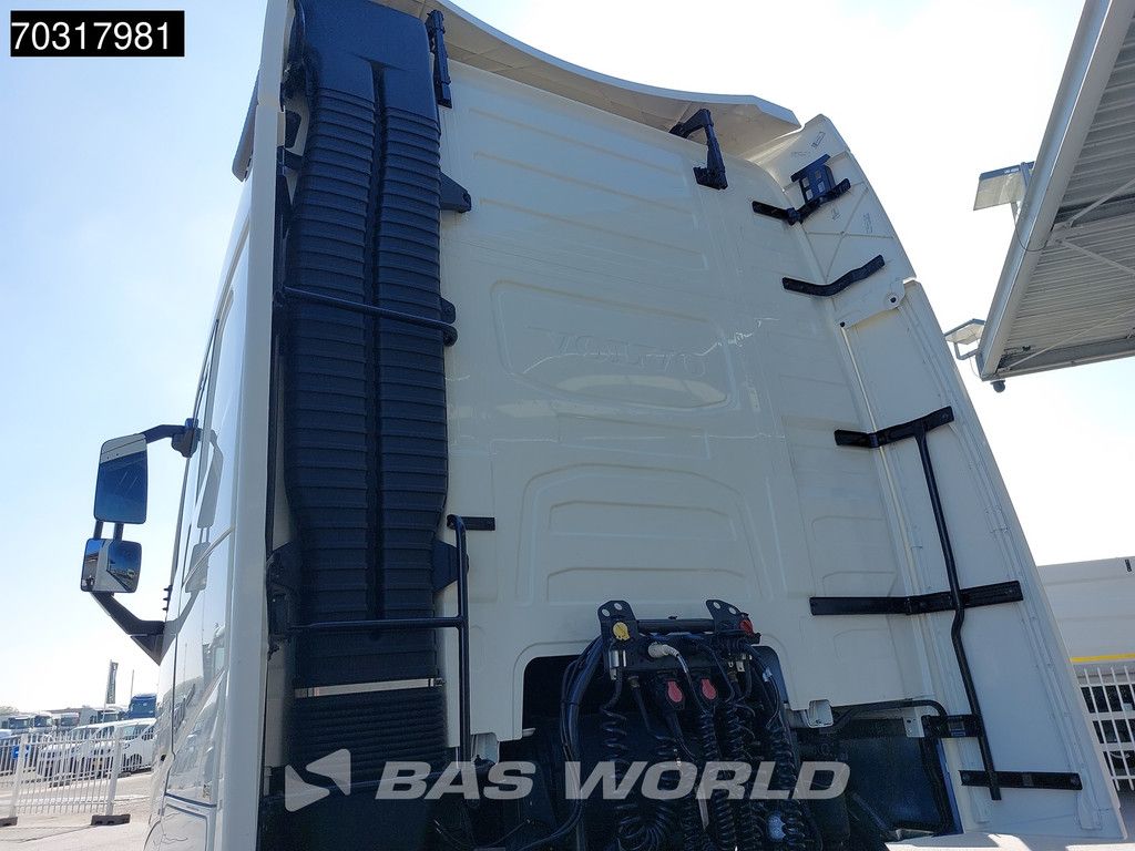 Volvo FH 500 4X2 XL Retarder 2xTanks I-ParkCool Navi