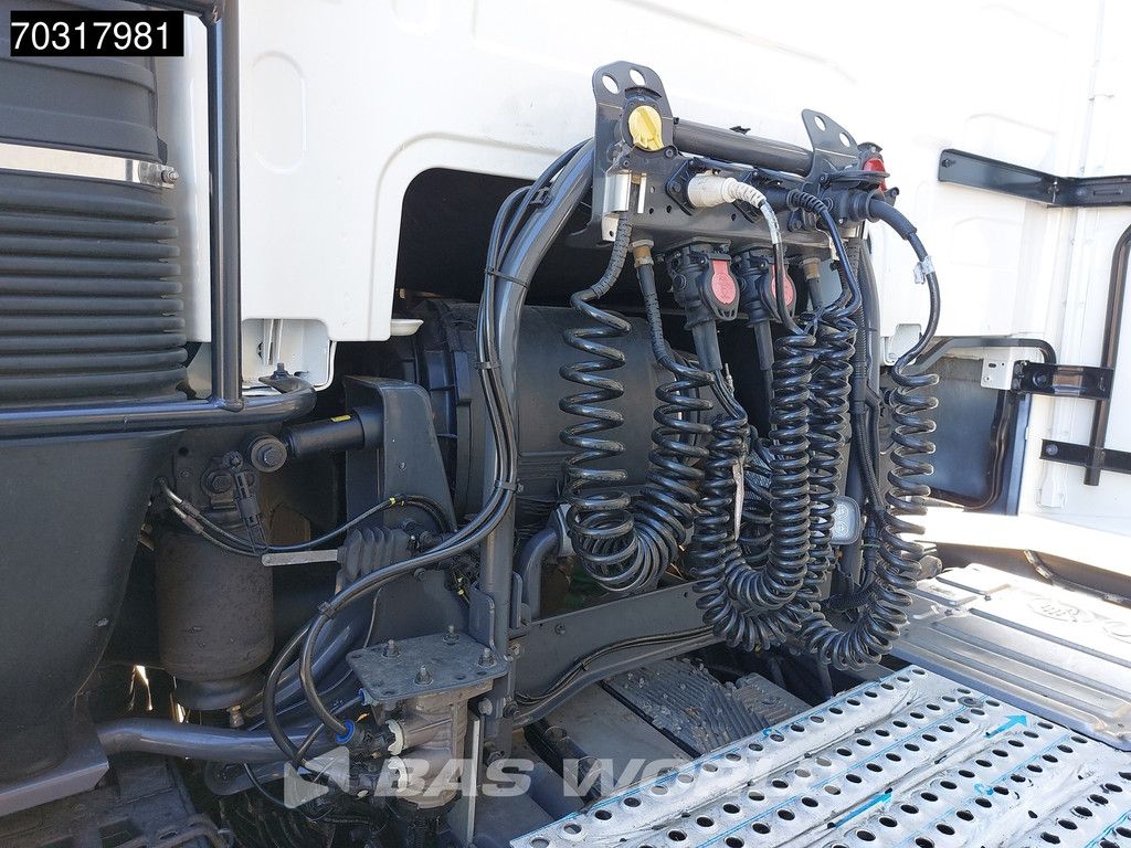 Volvo FH 500 4X2 XL Retarder 2xTanks I-ParkCool Navi