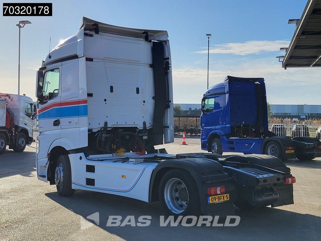 Mercedes Actros 1842 4X2 NL-Truck StreamSpace 2xTanks