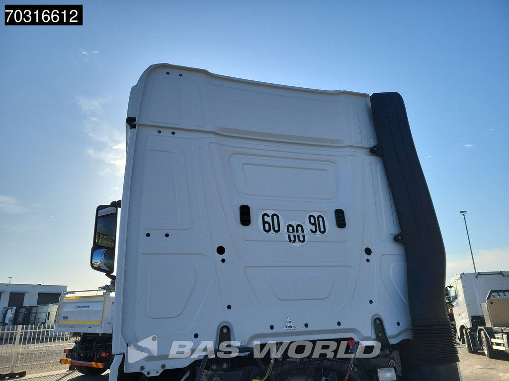 Mercedes Actros 1851 4X2 StreamSpace Retarder