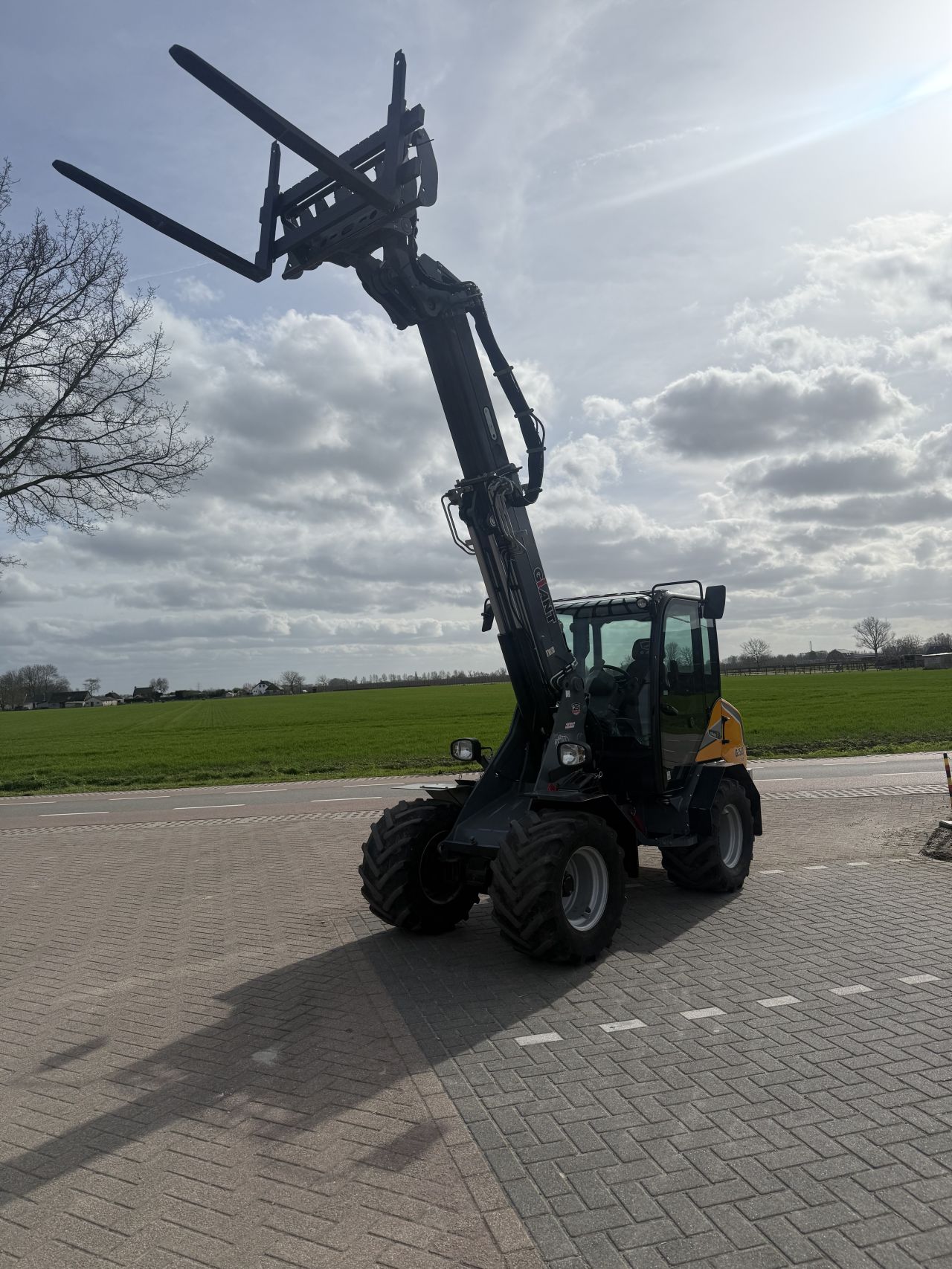 Giant g3500 Hd Tele ( 800 uur )