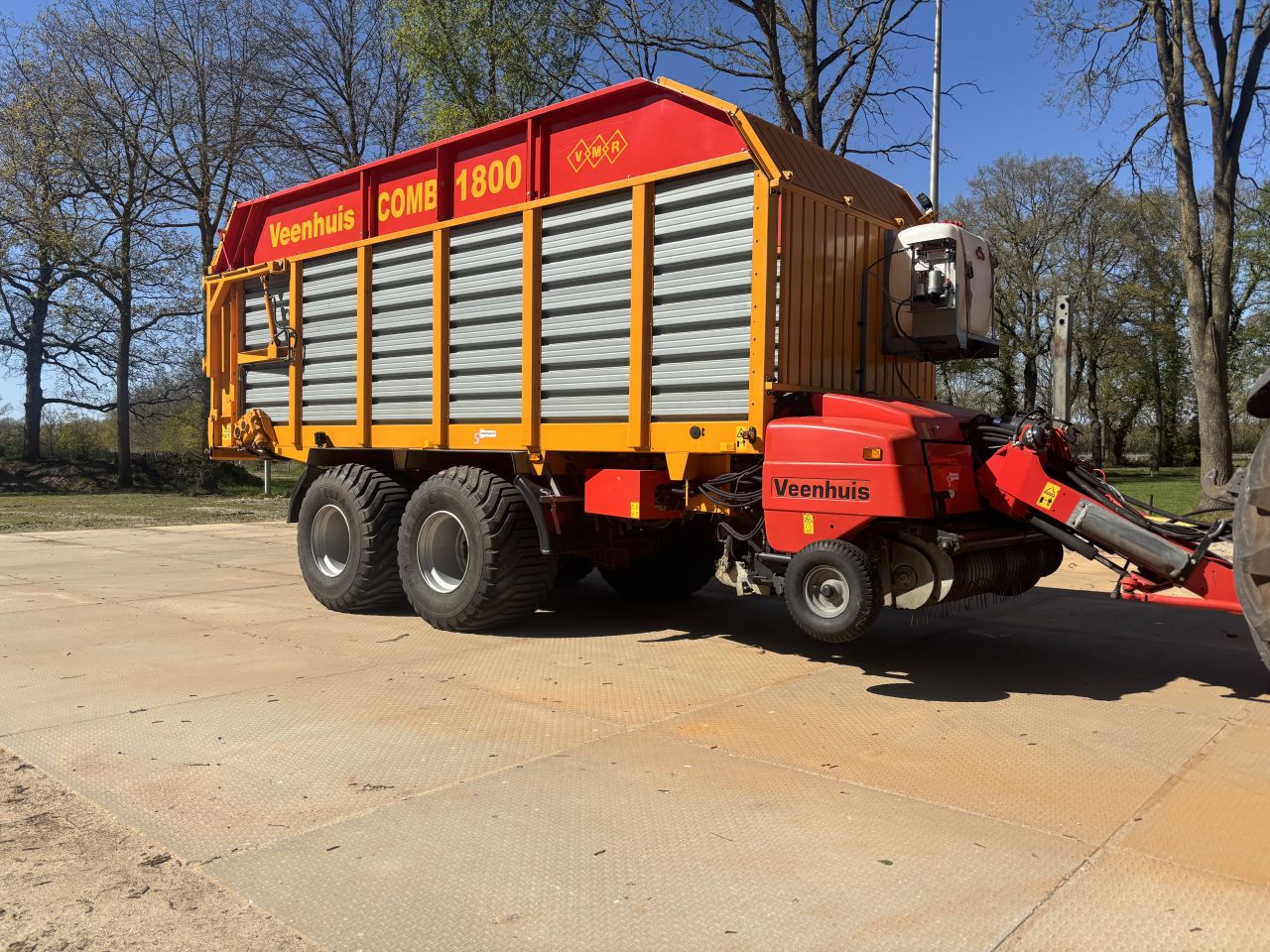 Veenhuis Combi 1800 opraapwagen ladewagen