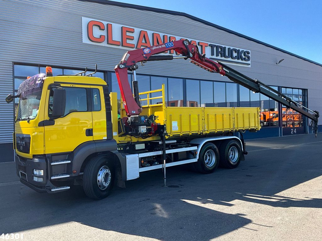 MAN TGA 26.440 VDL 20 Ton haakarmsysteem + Container 10m³ HMF 17 Tonmeter laadkraan