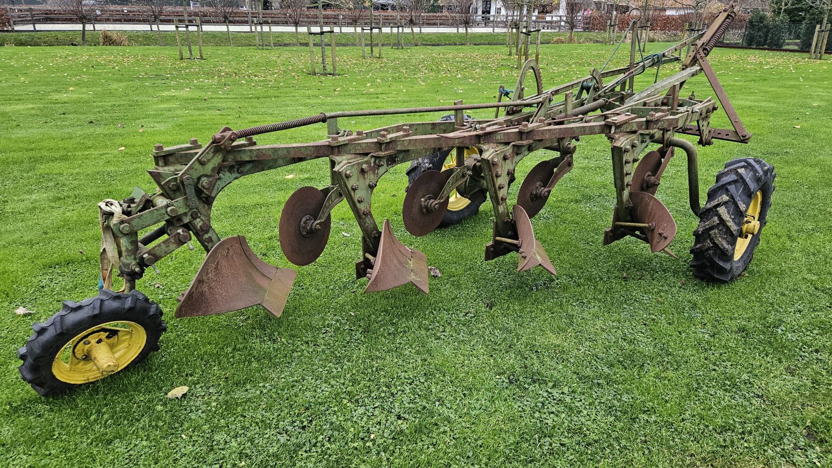 John Deere Oldtimer ploeg - 4 schaar