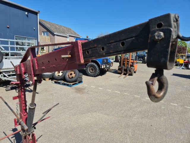 Werkplaats/motorkraan.