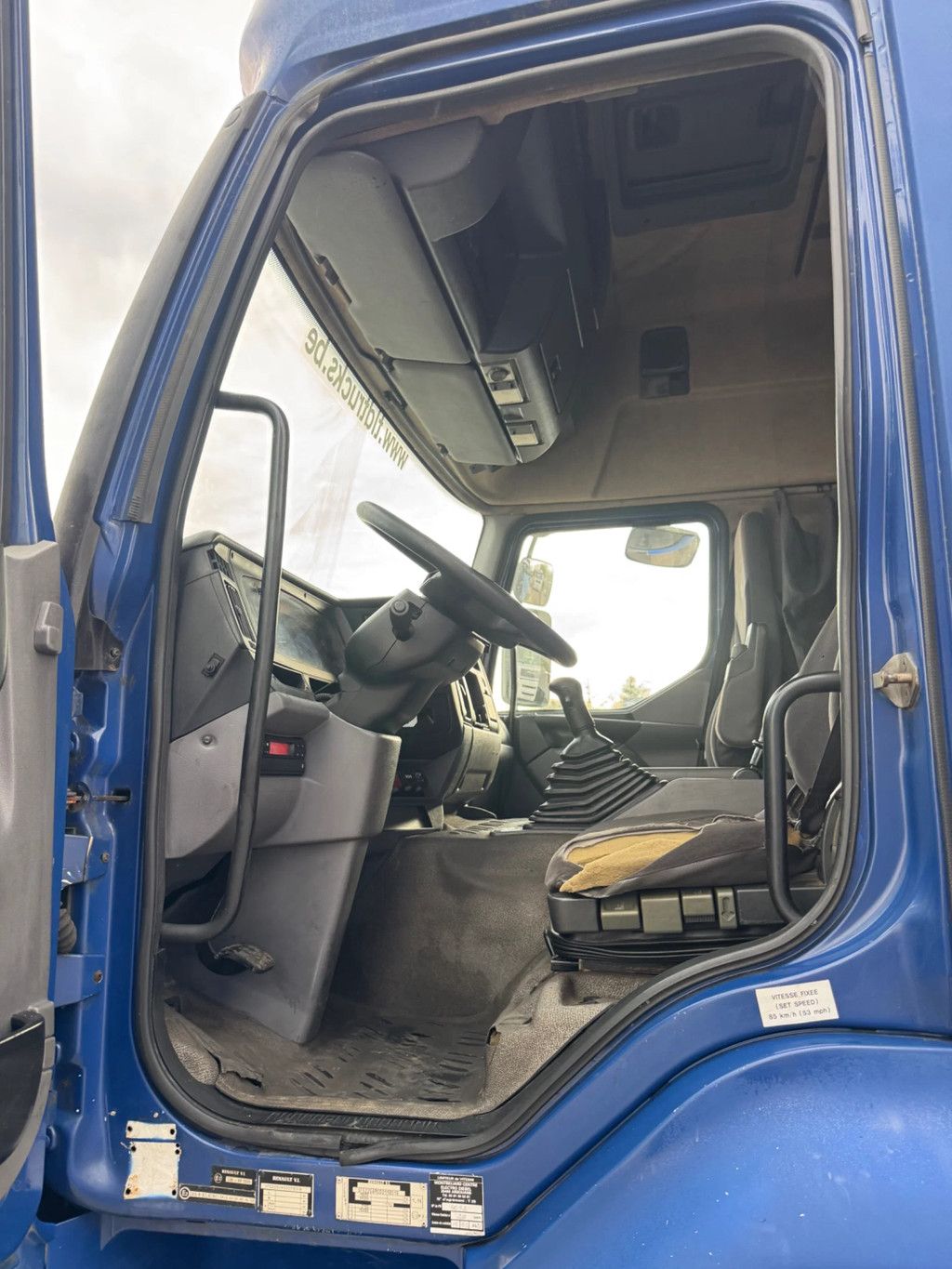 Renault Kerax 420 **MANUAL GEARBOX-FRENCH TRUCK**