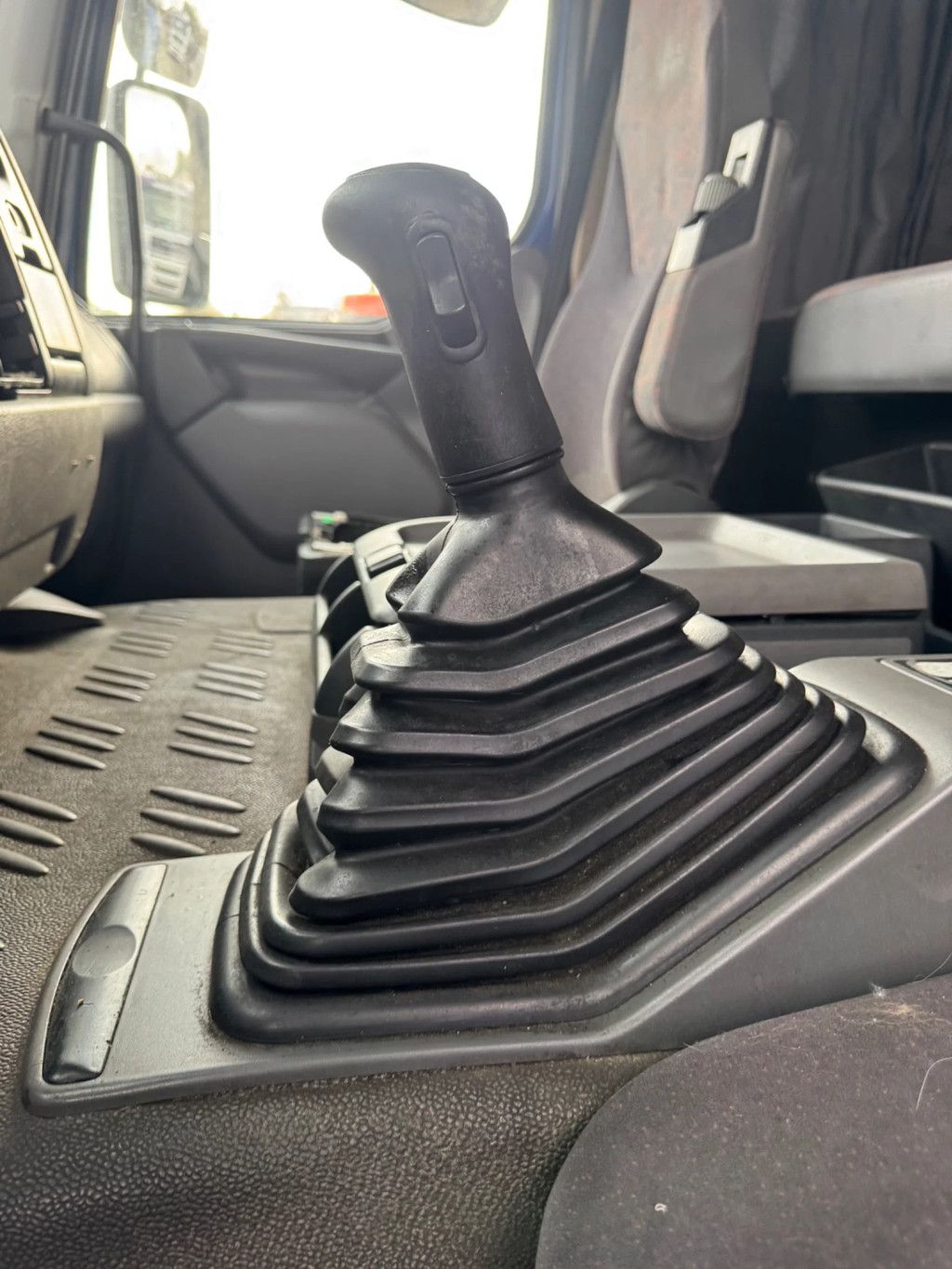 Renault Kerax 420 **MANUAL GEARBOX-FRENCH TRUCK**