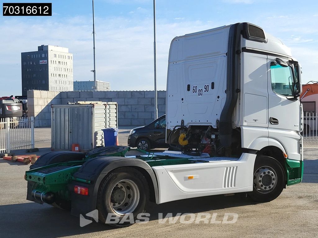 Mercedes Actros 1851 4X2 StreamSpace Retarder