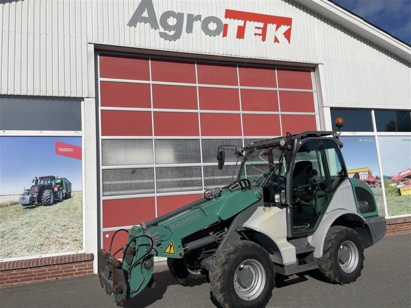 Kramer KL30.8T med skovl , pallegafler, overfaldsgreb
