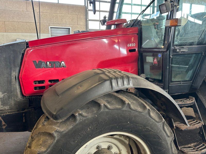 Valtra 6850 Hi-Tech