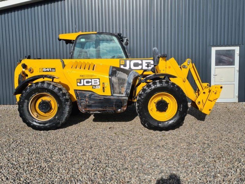 JCB 541-70