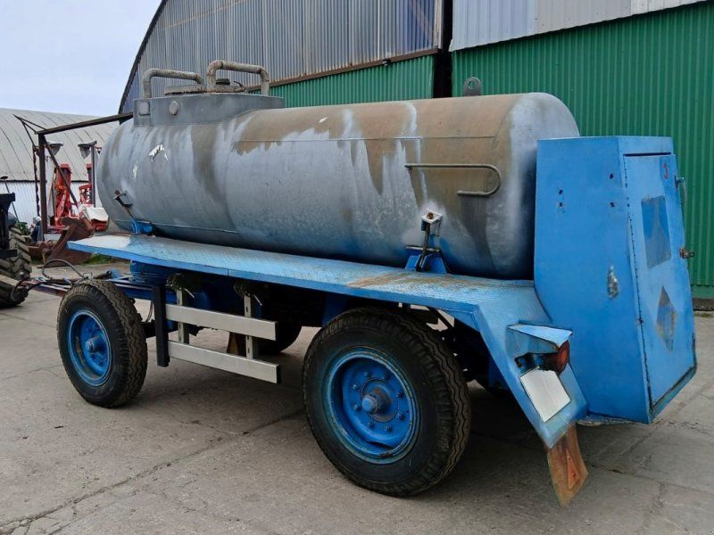 VEB Fahrzeugwerke Tankanhänger 2.700 Liter