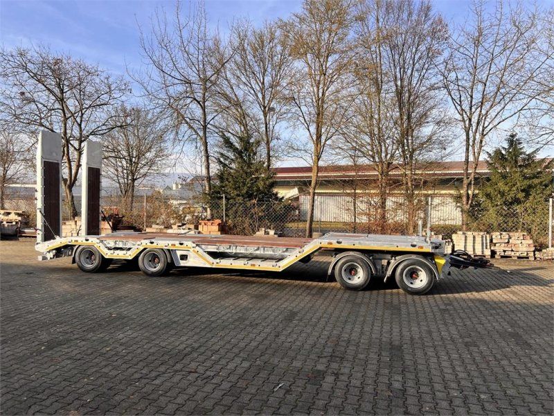 Möslein T 4 VB H1 R neuer 4 Achs Tieflader + Radmulden