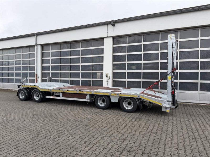 Möslein T 4 VB H2 neuer 4 Achs Tieflader hydraulischen Ra