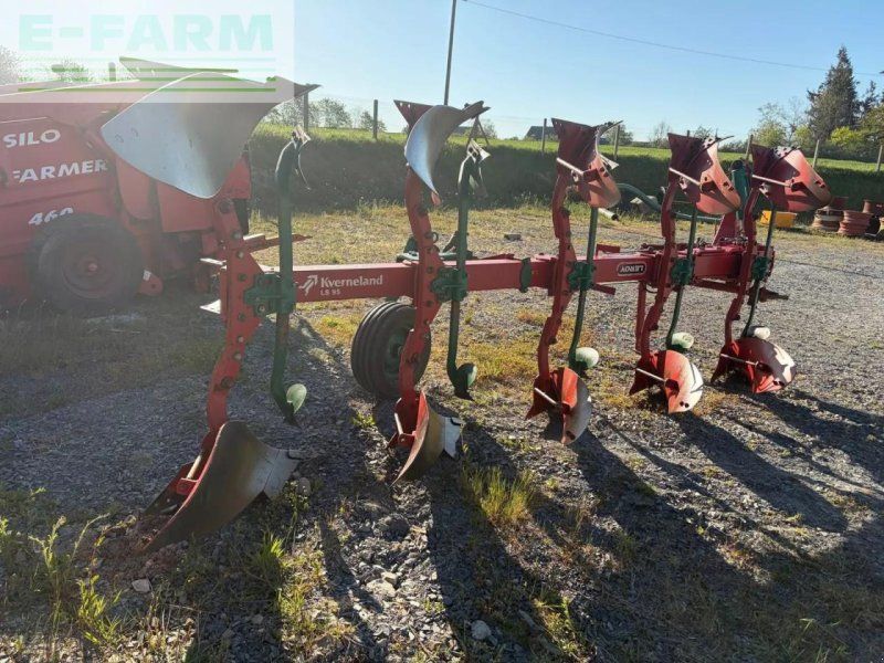 Kverneland charrue ls95 .