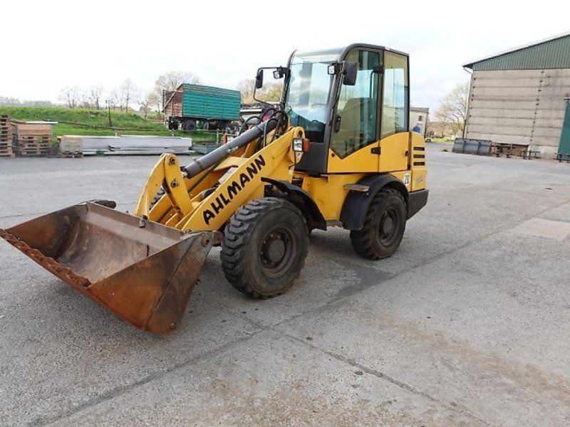 Ahlmann al 80 erst 3270 std.  klappschaufel +palettengabel