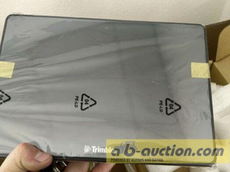 Claas TRIMBLE GFX 750  NAV 900