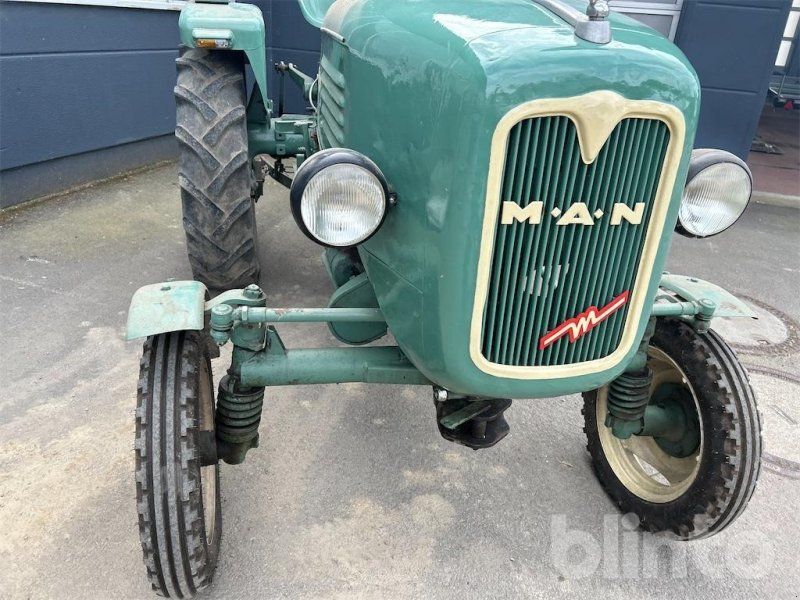 MAN