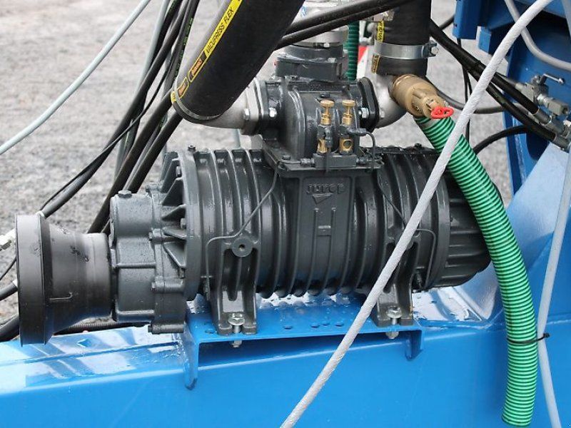 Meprozet PN-3/18 Güllefass 18000 l + Vogelsang Black Bird 15 m 750/45R26,