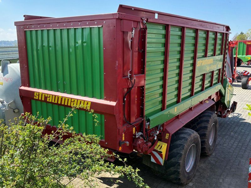 Strautmann Giga Vitesse CFS 4002