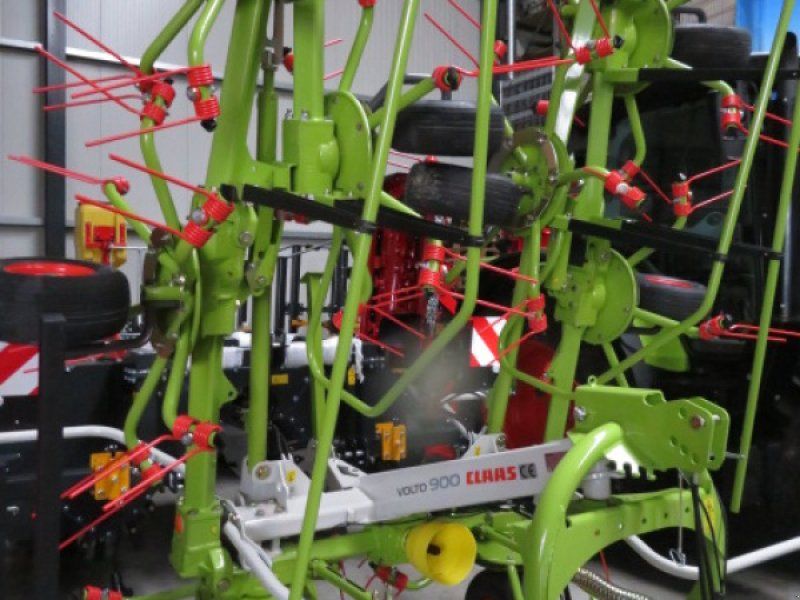 Claas Volto 900
