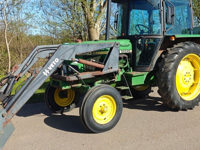John Deere 2040
