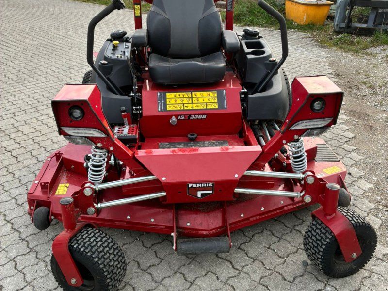 Ferris ISX 3300 Zero Turn