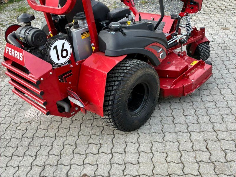 Ferris ISX 3300 Zero Turn