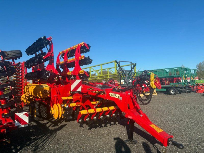 Väderstad Carrier CR 925 3x CrossCutter