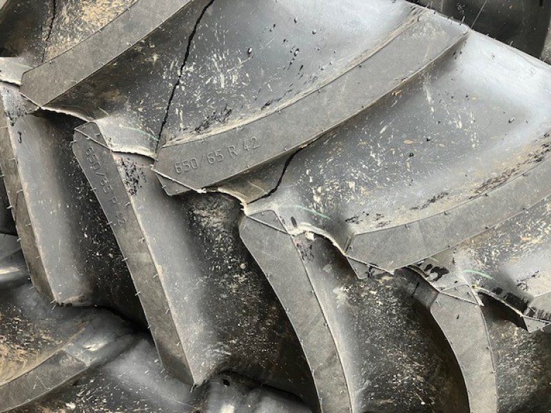 Mitas 650/65R42 + 540/65R30