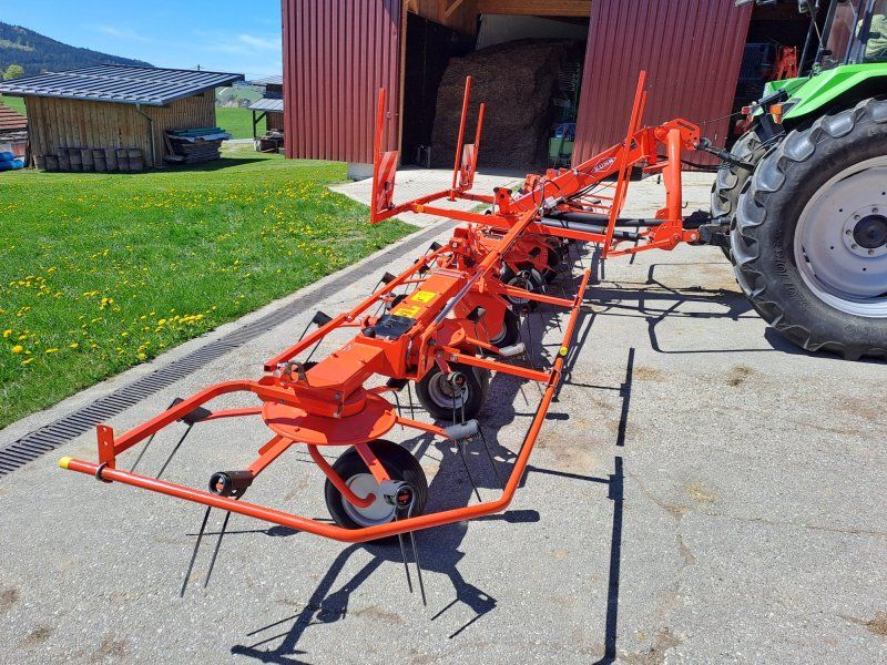 Kuhn GF 8702