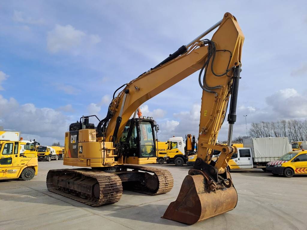 CAT 335FLCR