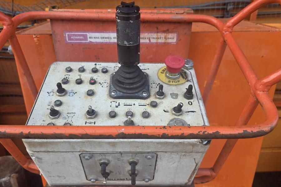 Holland Lift Megastar G320DL30-4WDS/N Diesel, 4x4x4 Drive, 34m