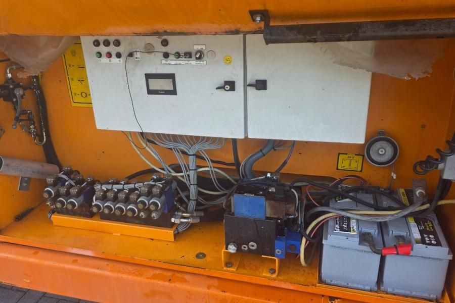 Holland Lift Megastar G320DL30-4WDS/N Diesel, 4x4x4 Drive, 34m