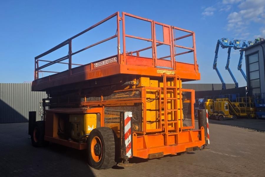 Holland Lift Megastar G320DL30-4WDS/N Diesel, 4x4x4 Drive, 34m