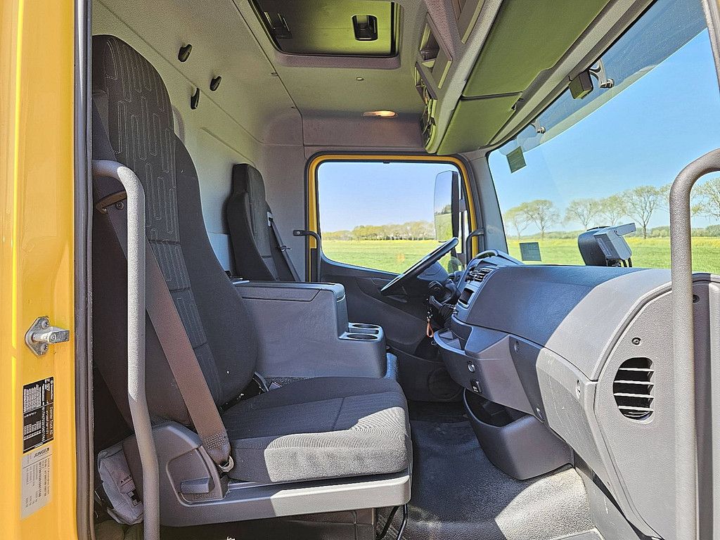 MERCEDES-BENZ ATEGO 1323