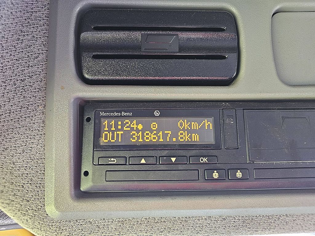 MERCEDES-BENZ ATEGO 1323