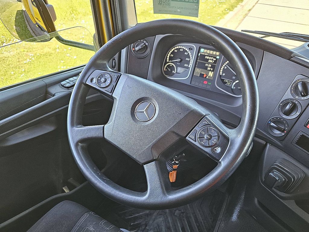 MERCEDES-BENZ ATEGO 1323