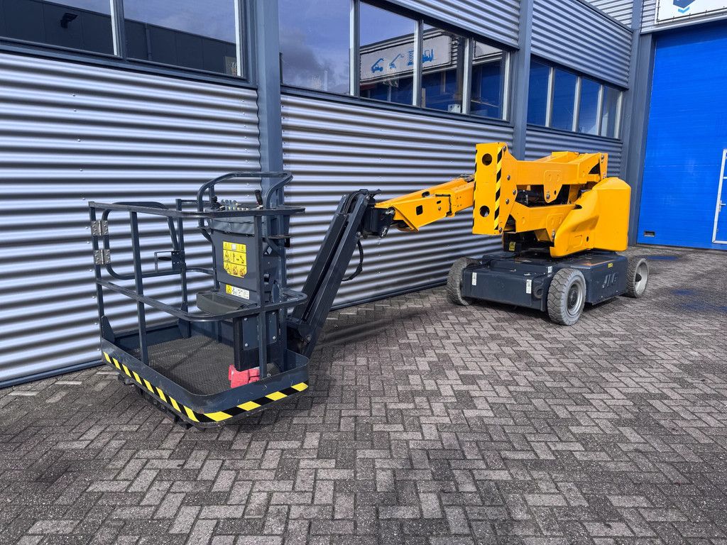 JLG E400AJPN Hoogwerker Knikarmhoogwerker