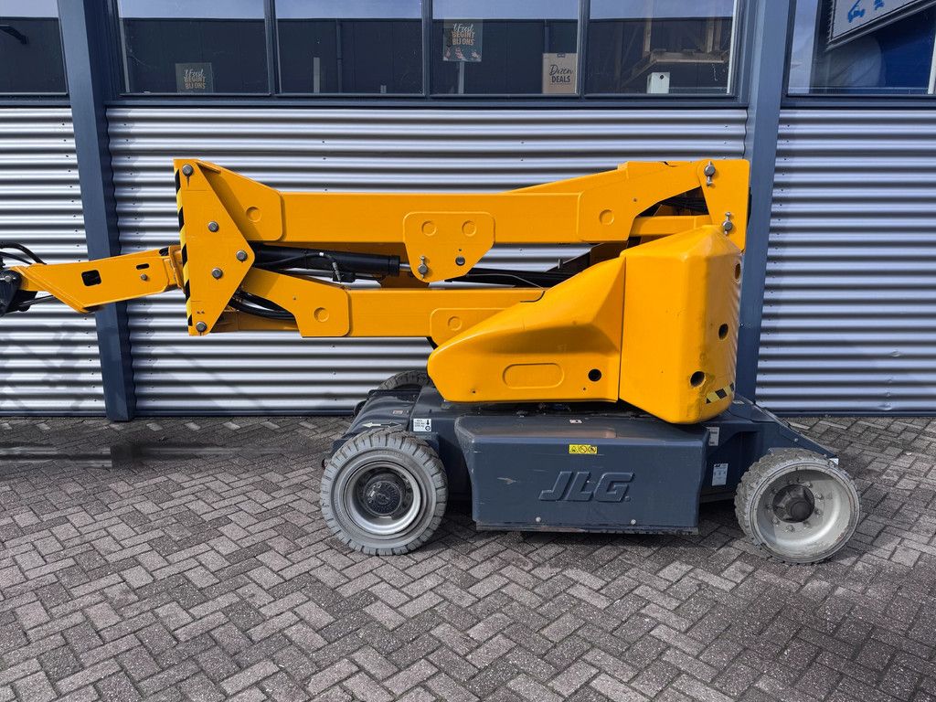JLG E400AJPN Hoogwerker Knikarmhoogwerker