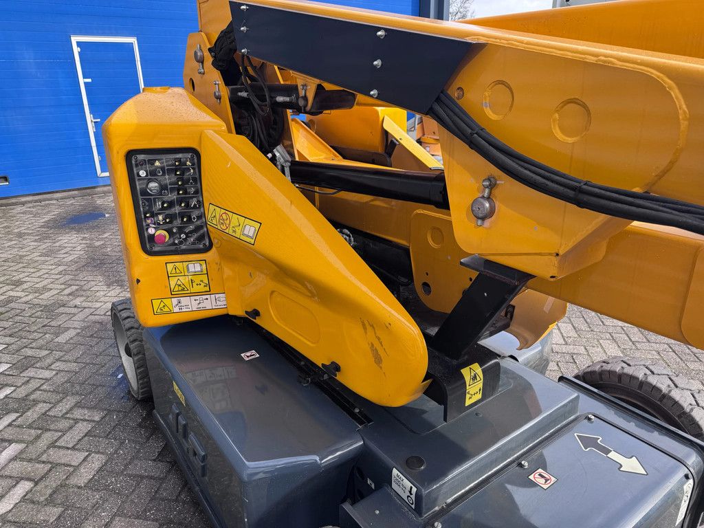 JLG E400AJPN Hoogwerker Knikarmhoogwerker
